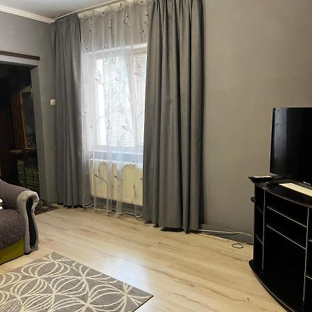 Apartment On Stefanyka 42/5 베레호베 외부 사진