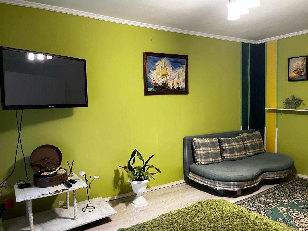 Apartment On Stefanyka 42/5 베레호베 외부 사진